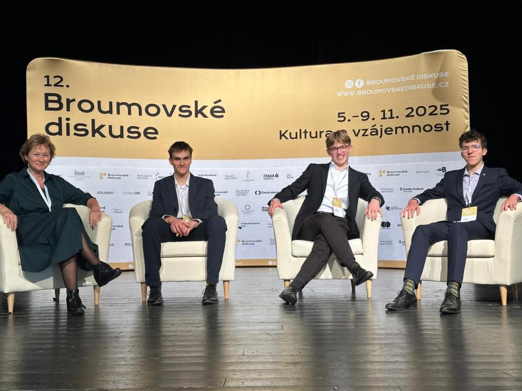 „Broumovské diskuse jsou prostě super,“ pojďte se podívat s námi, co jsou zač a jak jsme se tam&nbsp;měli